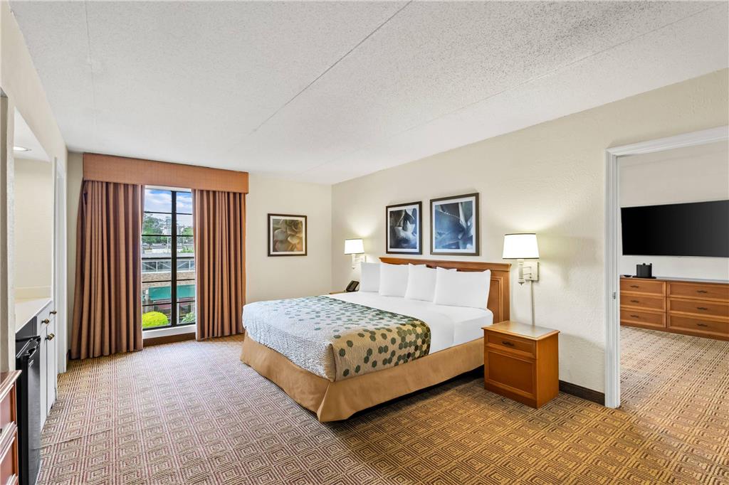 Econo Lodge Augusta North Washington Road - photo 50