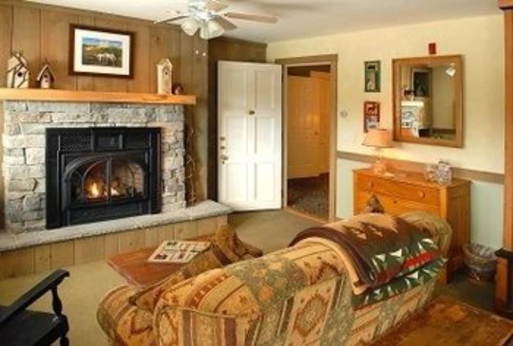 Deerhill Inn - photo 26