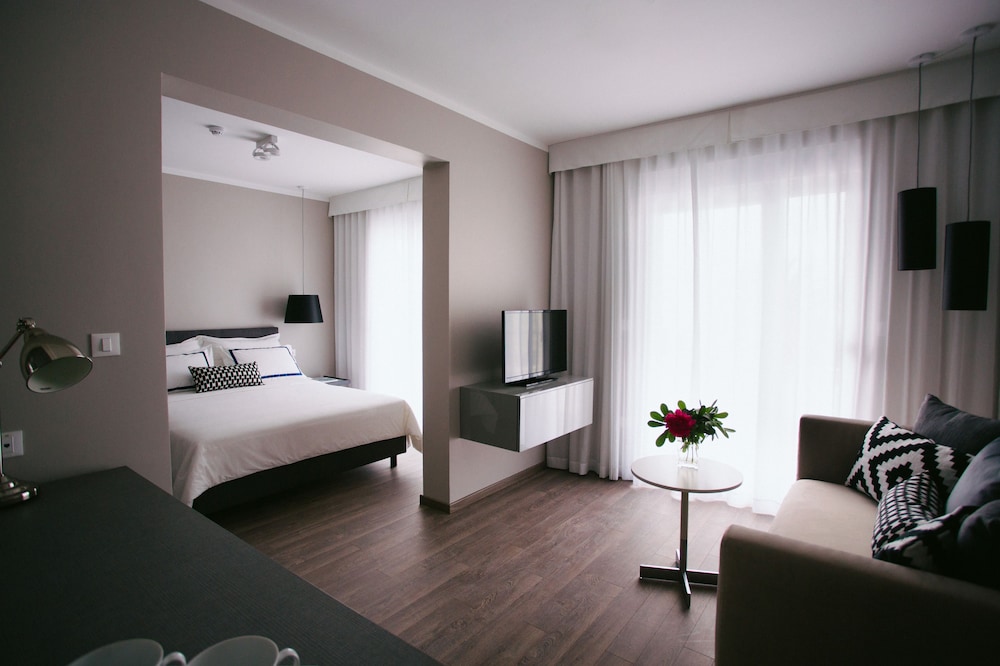 Hotel Osam — Supetar — photo 4