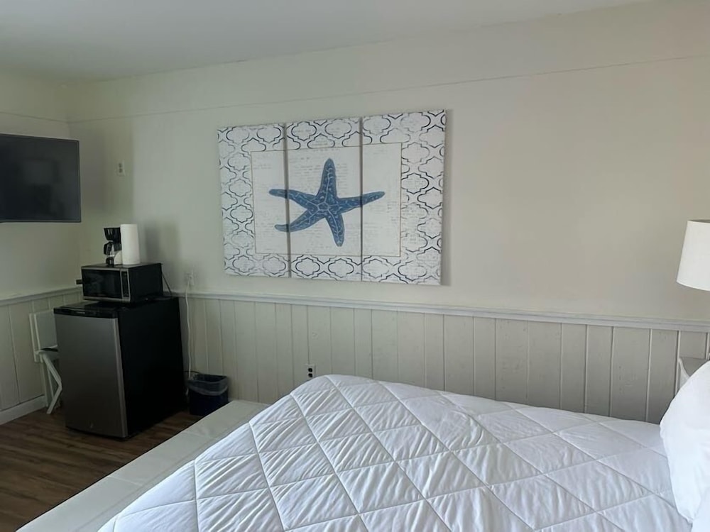 Vineyard Harbor Motel Private Beach - photo 239