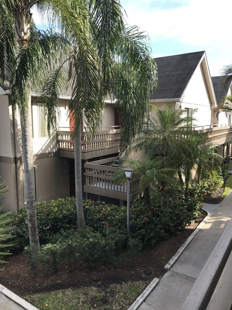 Doral Inn & Suites Miami Airport West - photo 18