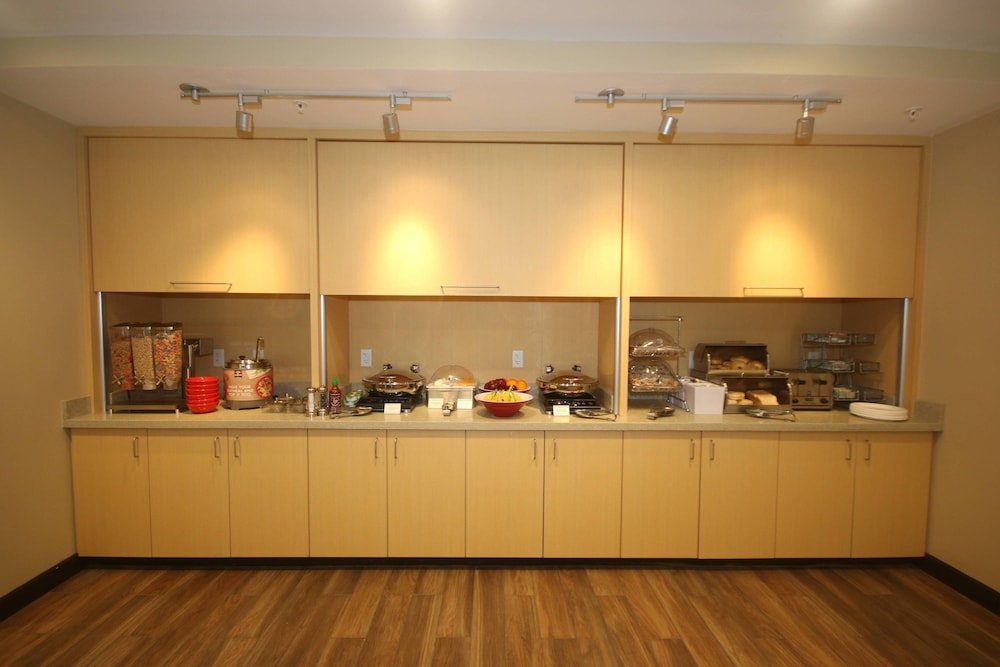 TownePlace Suites by Marriott Charleston North Charleston - photo 21