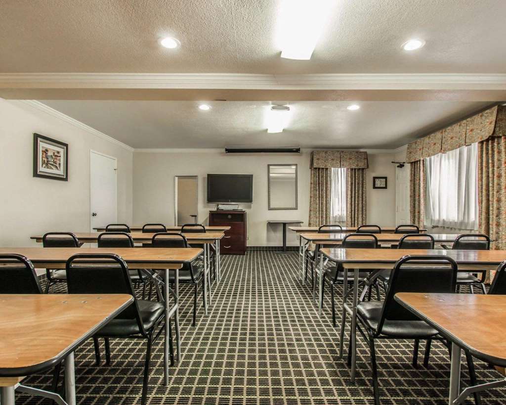 Quality Inn Temecula Valley Wine Country - photo 28