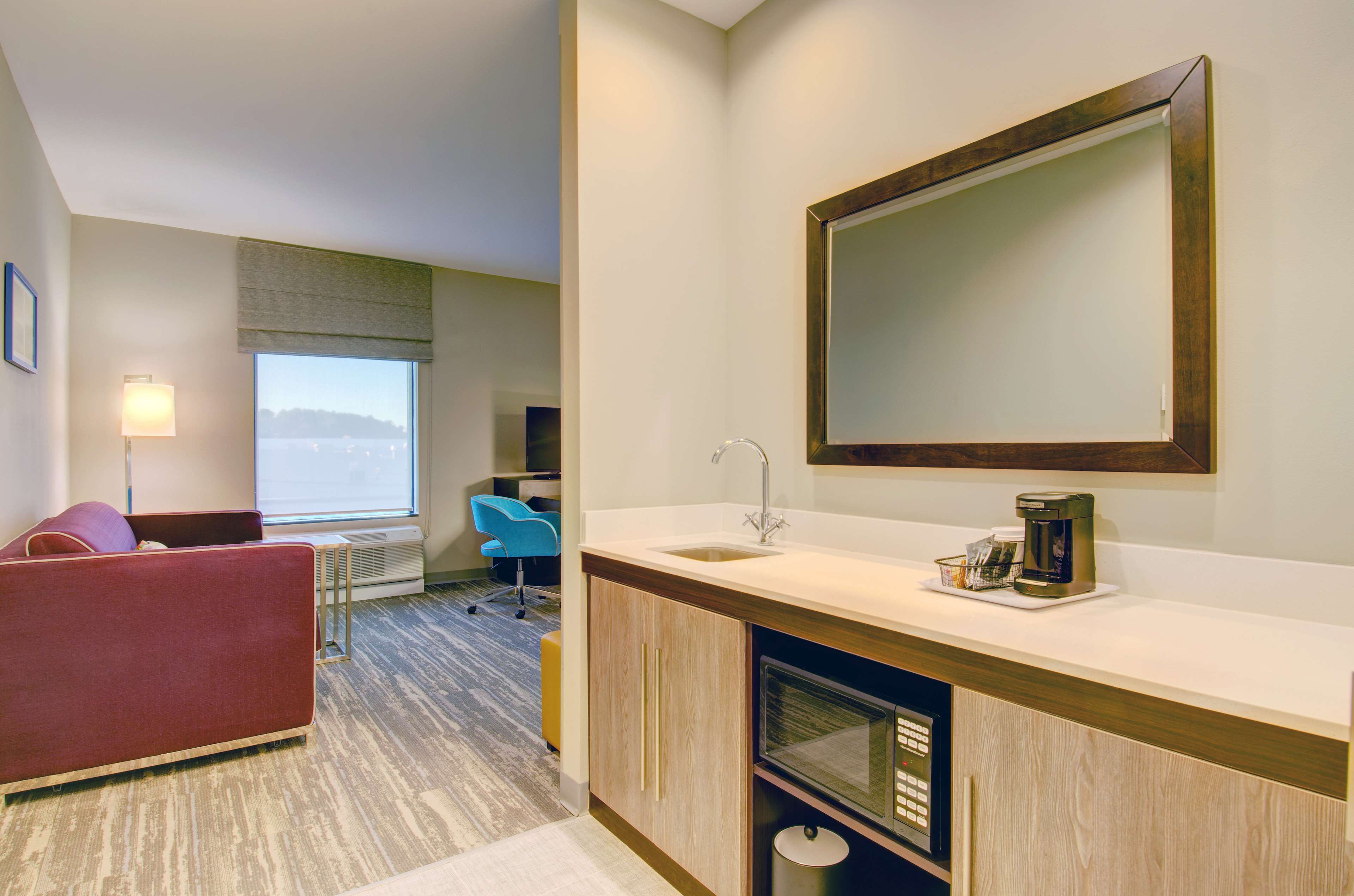 Hampton Inn & Suites Boston Stoughton - photo 5