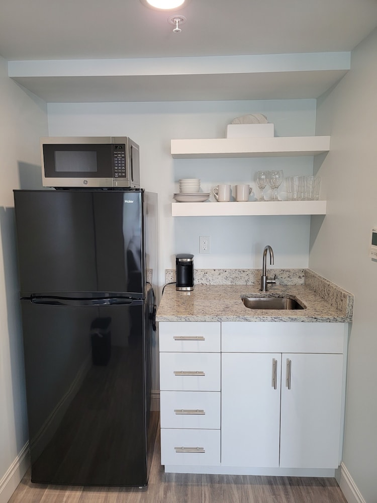 Silver Surf Gulf Beach Resort - photo 18