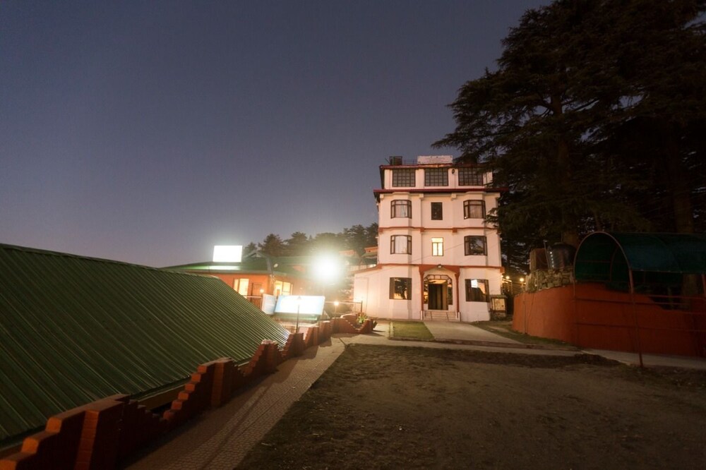 Hotel Woodrina - last minute hotel in Shimla