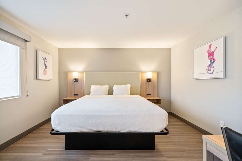 Best Western Lake Oswego Portland Hotel & Suites - photo 38