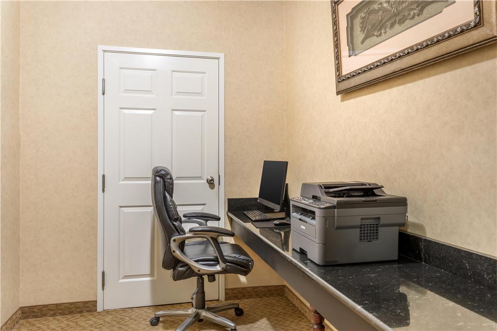 Best Western Plus Valdosta Hotel & Suites - photo 9