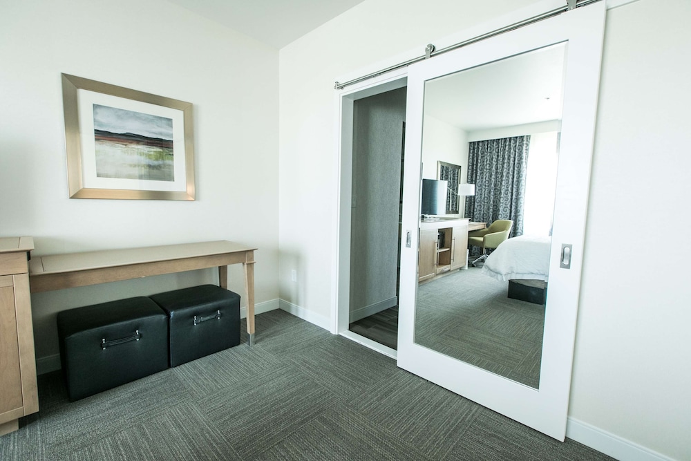 Hampton Inn & Suites Tempe Phoenix Airport AZ - photo 31