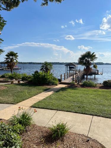 Sunset Pointe in Terrell, United States