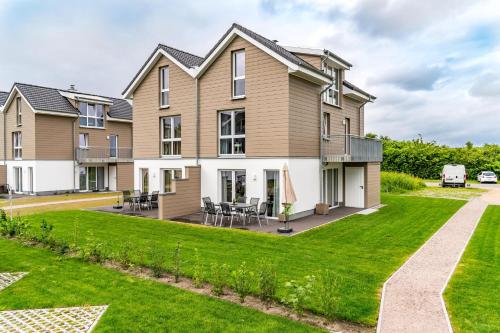 Strandhaus Schillig Haus 8 — 4-Star Luxury Hotel in Schillig, Germany