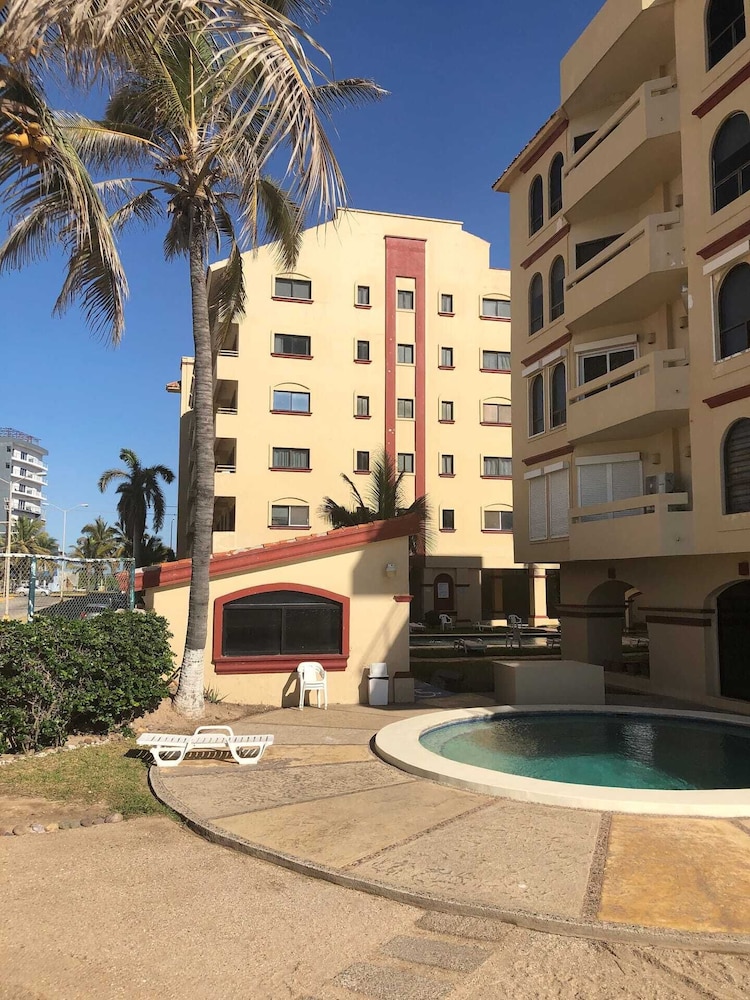 Departamentos MDR - last minute hotel in Mazatlan