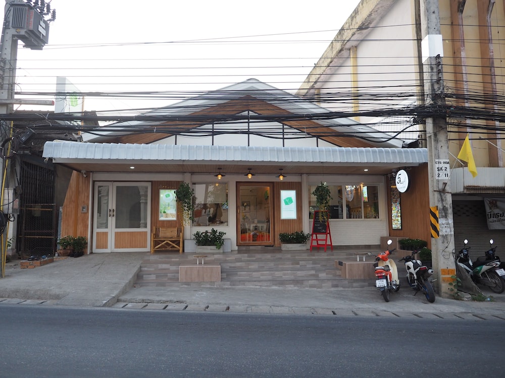 Nornnuea at Inthanon in Chom Thong, Thailand