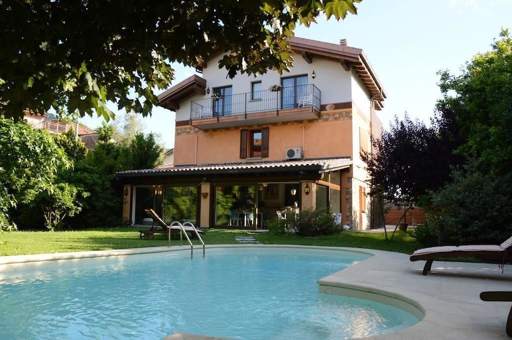 Bhavantu Spa B&B — 4-Star Luxury Hotel in Darfo Boario Terme, Italy