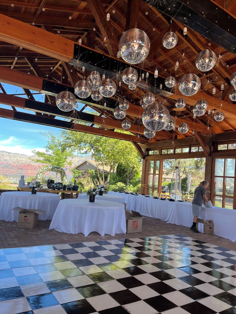 Sky Ranch Lodge - photo 81