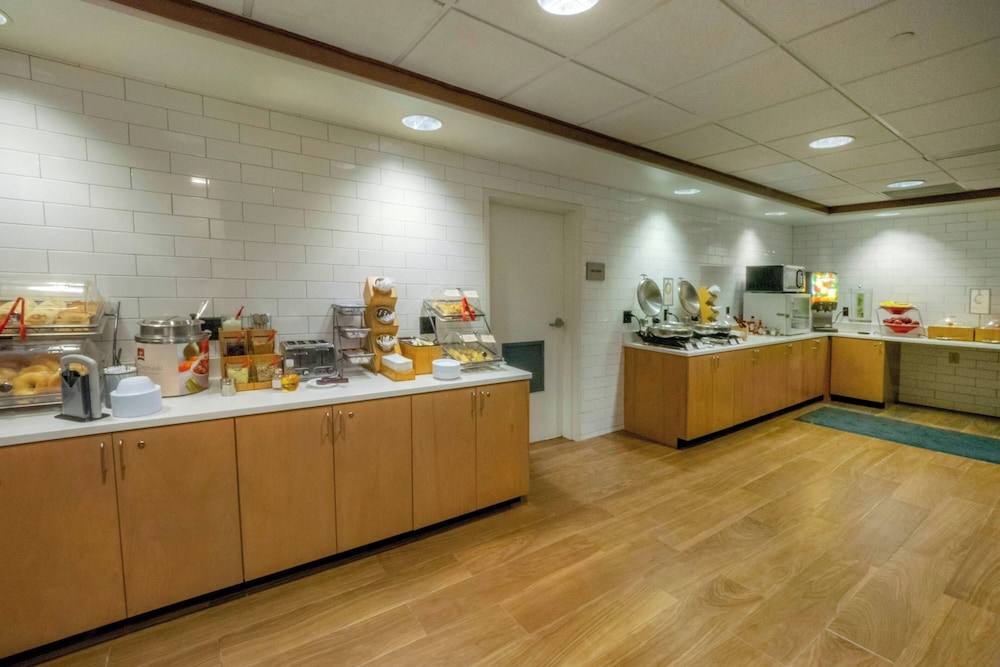 Fairfield Inn & Suites by Marriott Hazleton - photo 35