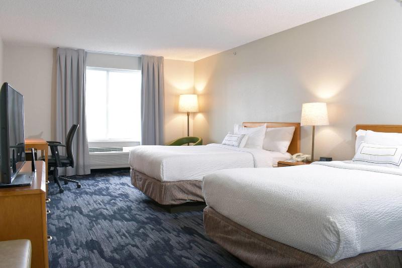 Fairfield Inn and Suites by Marriott Indianapolis East - photo 26