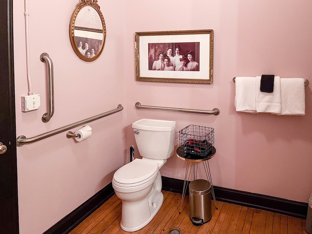 The Oliver Inn Duluth Hotel Near Canal Park - photo 84