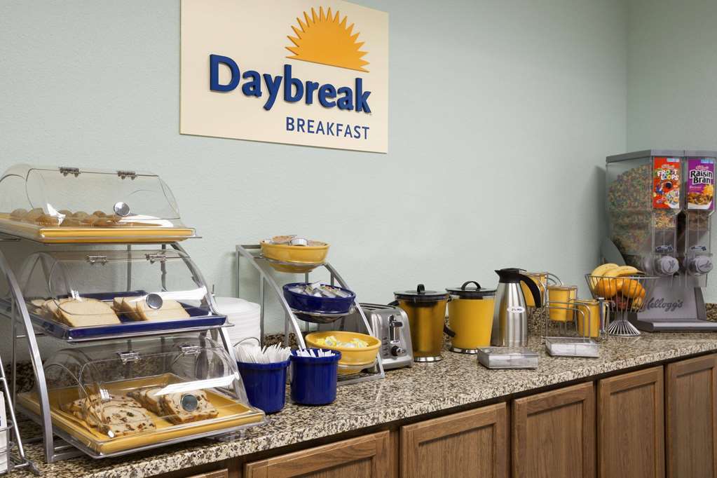 Days Inn & Suites by Wyndham Columbus NE - photo 34