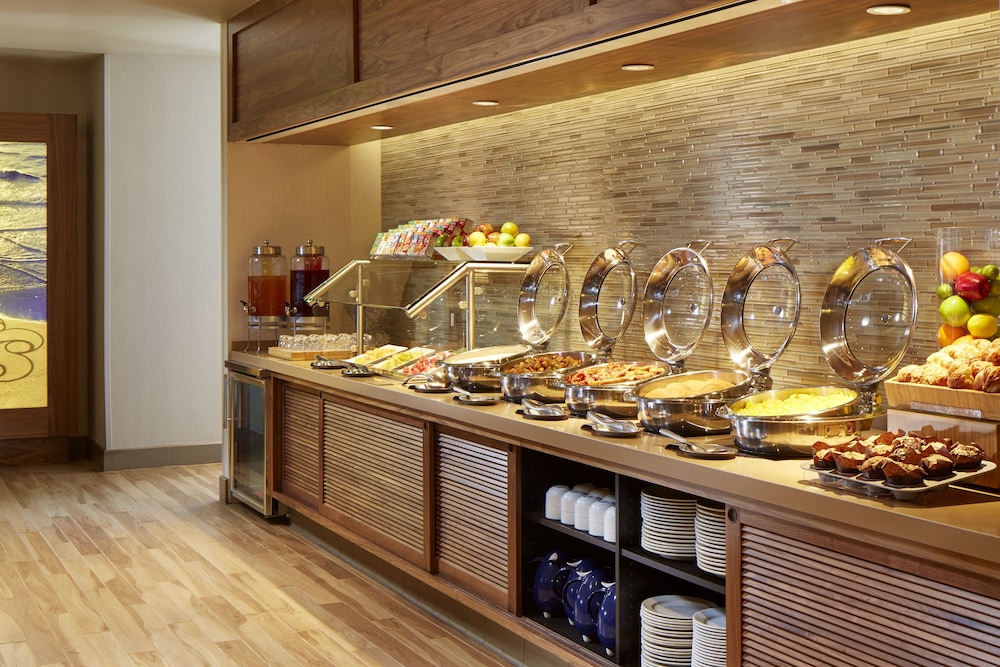 DoubleTree by Hilton LAX El Segundo - photo 32