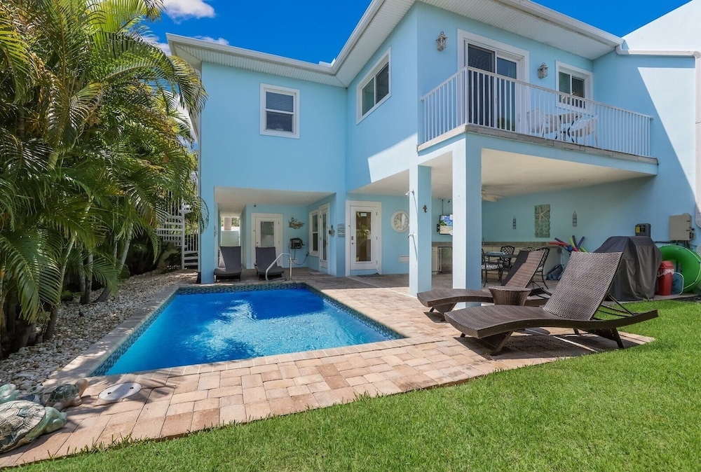 Sea Star Home — 4-Star Luxury Hotel in Holmes Beach, United States