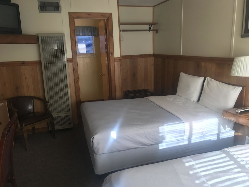 Prospector Motel - photo 4