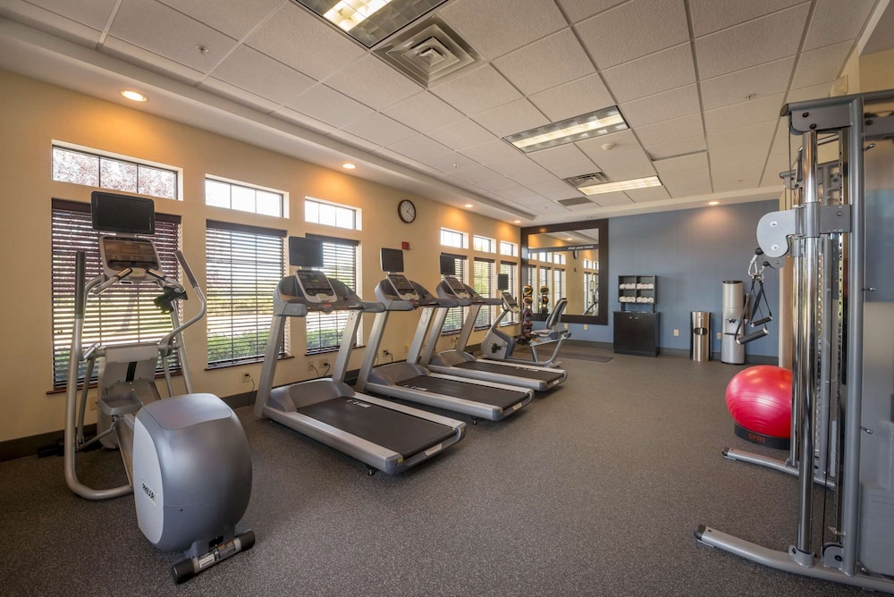 Hampton Inn & Suites Binghamton Vestal - photo 25