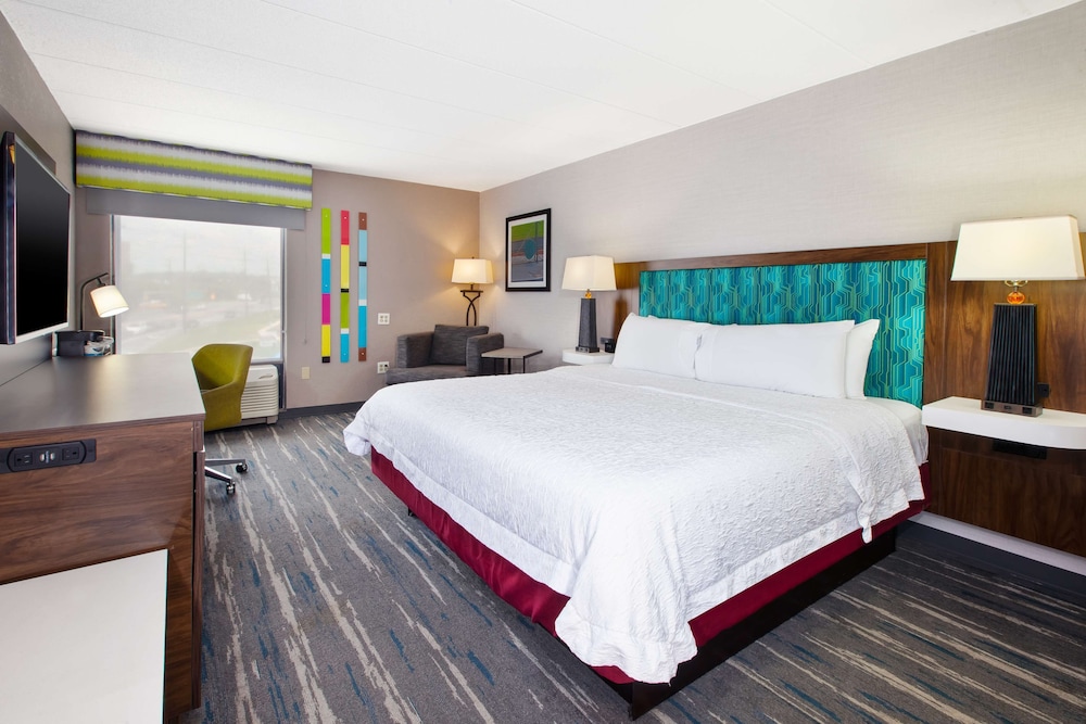 Hampton Inn College Park - photo 16