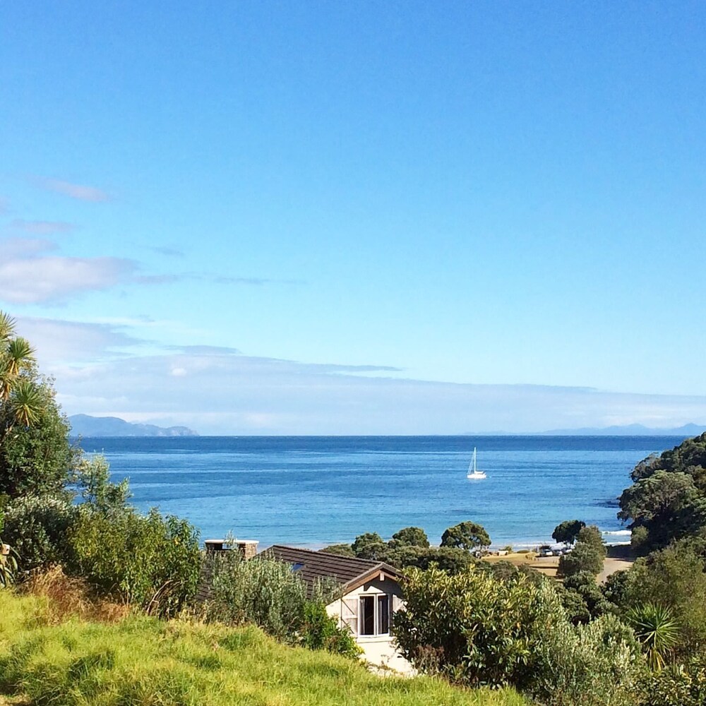 Ocean Cliff Court — 4-Star Luxury Hotel in Whitianga, New Zealand