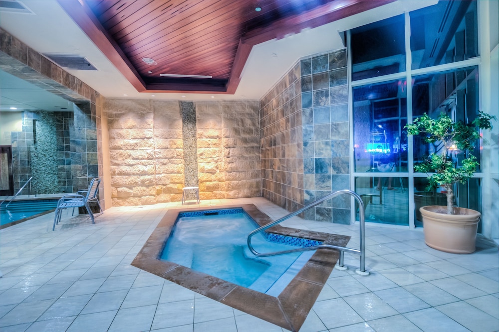 Aqua Beach Resort by Aneliya's Rentals - photo 42