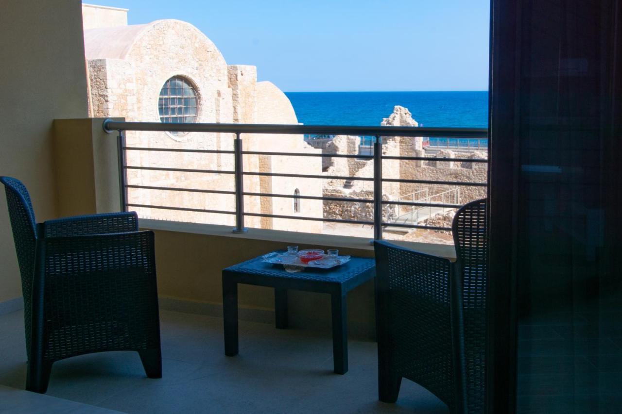 Chelidoni Apartment 1 — 4-Star Luxury Hotel in Irakleion, Greece