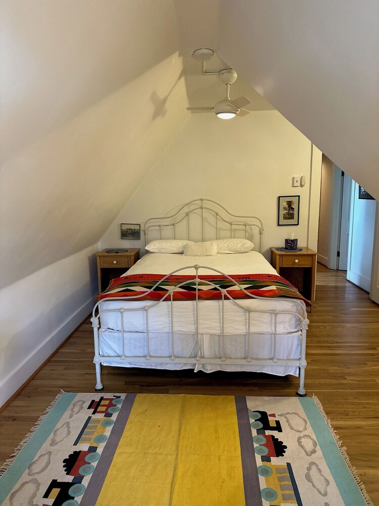 Gable House Bed and Breakfast Inn - photo 17