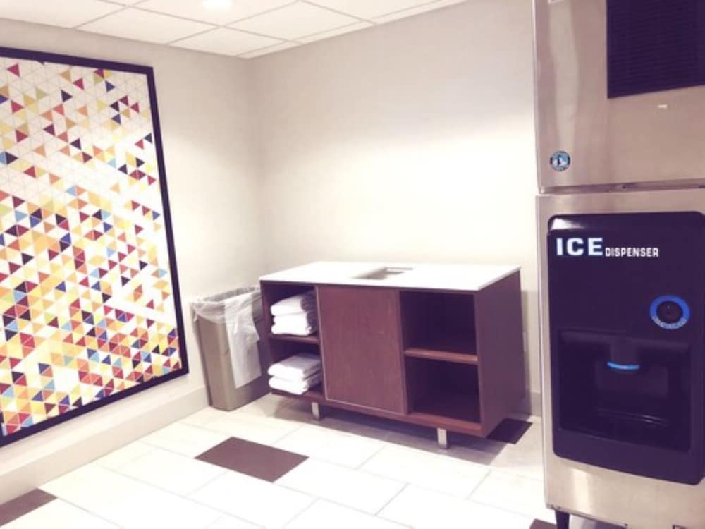 Holiday Inn Express Venice by IHG - photo 45