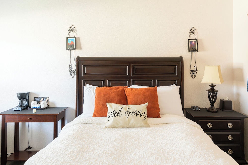 Whispering Creek Bed & Breakfast - photo 12