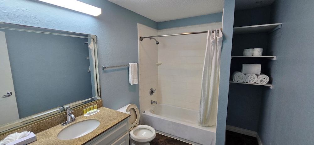 Super 8 by Wyndham South Padre Island - photo 27