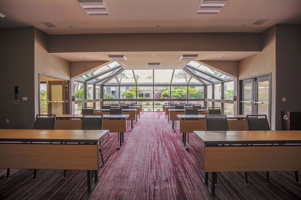 Courtyard by Marriott Lincroft Red Bank - photo 31