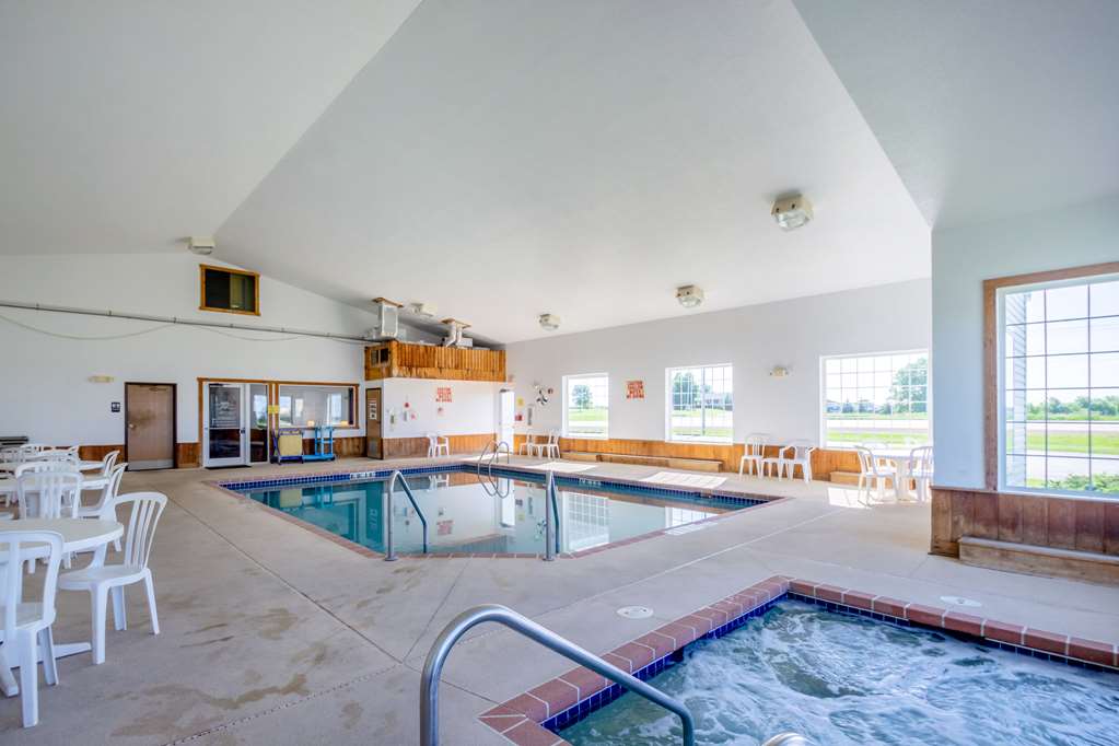 Quality Inn Mineral Point - photo 25