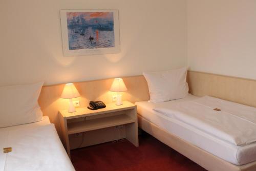 Hotel am Bad — Esslingen — photo 3