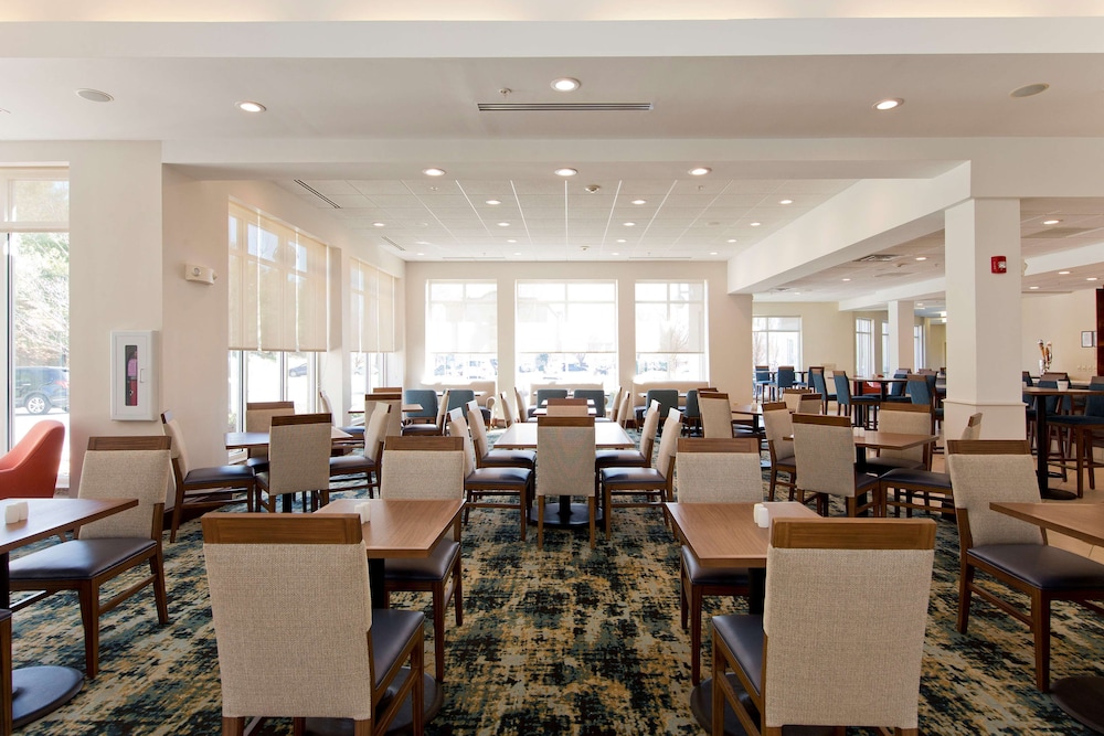 Hilton Garden Inn Winchester - photo 38