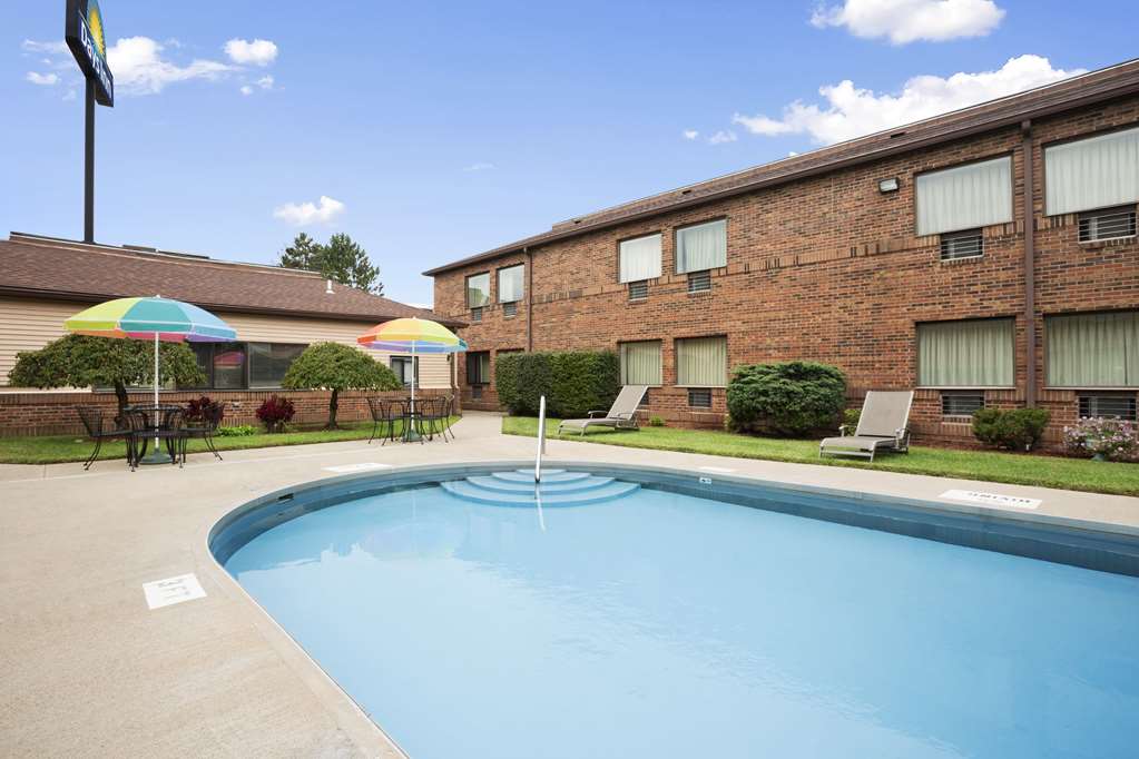 Days Inn by Wyndham Middletown - photo 6