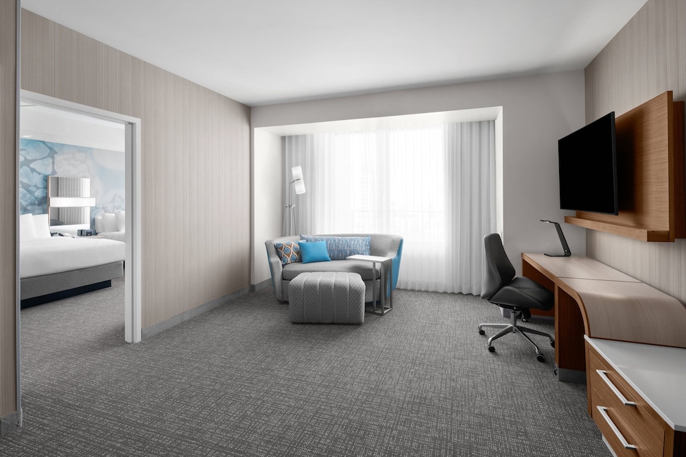 Courtyard by Marriott Clearwater Beach - photo 25
