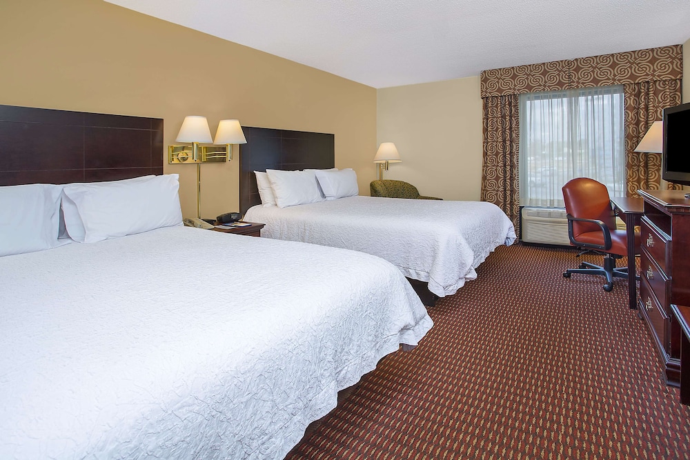 Hampton Inn Conyers - photo 15