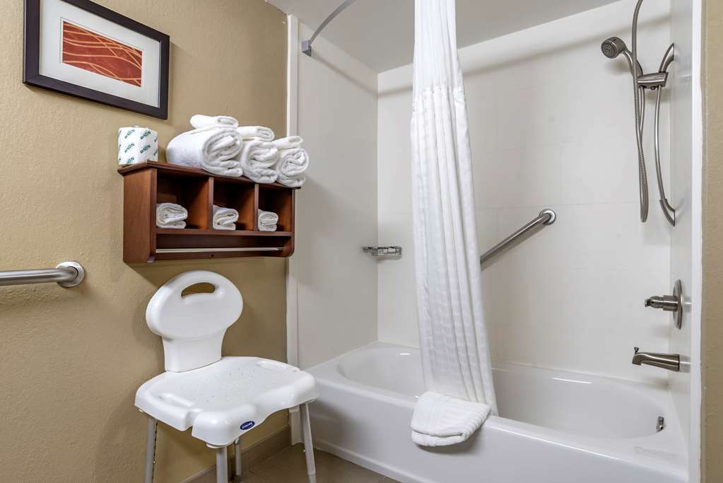 Comfort Inn & Suites Leeds I 20 - photo 11