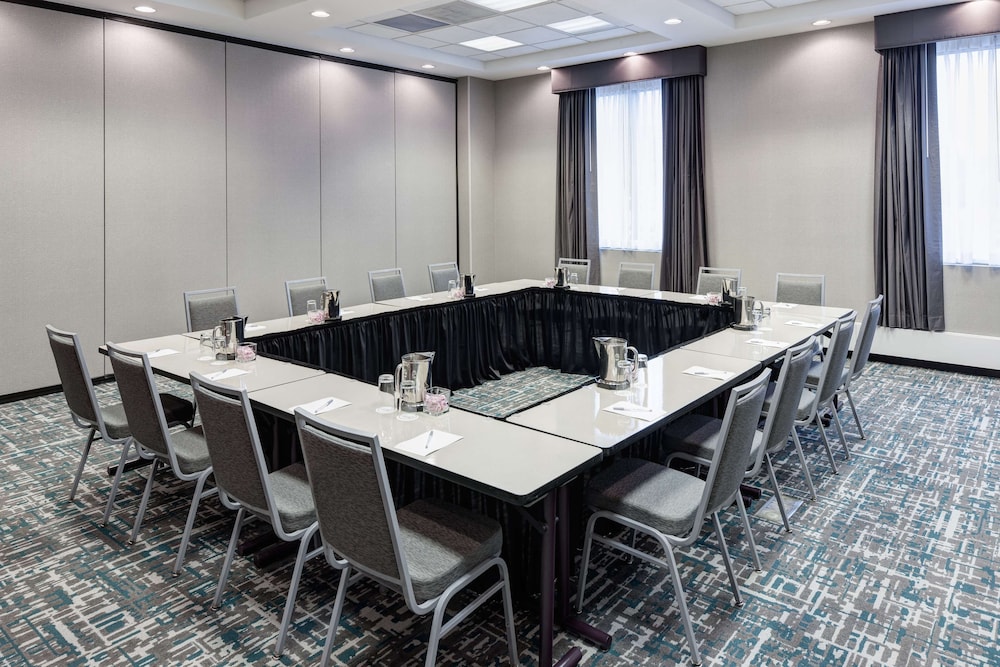 Hampton Inn & Suites Chicago North Shore Skokie - photo 60