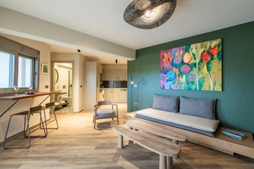 Boutique Saline Apartments Green — 4-Star Luxury Hotel in Argostolion, Greece