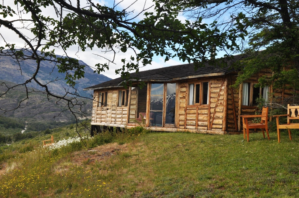 Mallin Colorado Ecolodge — Chile Chico — photo 5