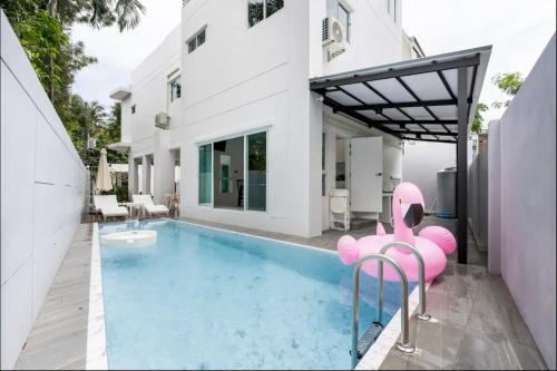 Golf Pool Villa Close Patong And Phuket Town — 4-Star Luxury Hotel in Kathu, Thailand