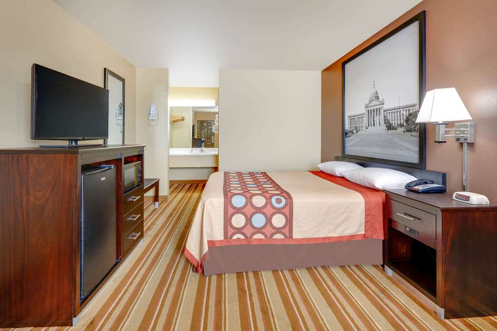 Super 8 by Wyndham Big Cabin Vinita Area - photo 23