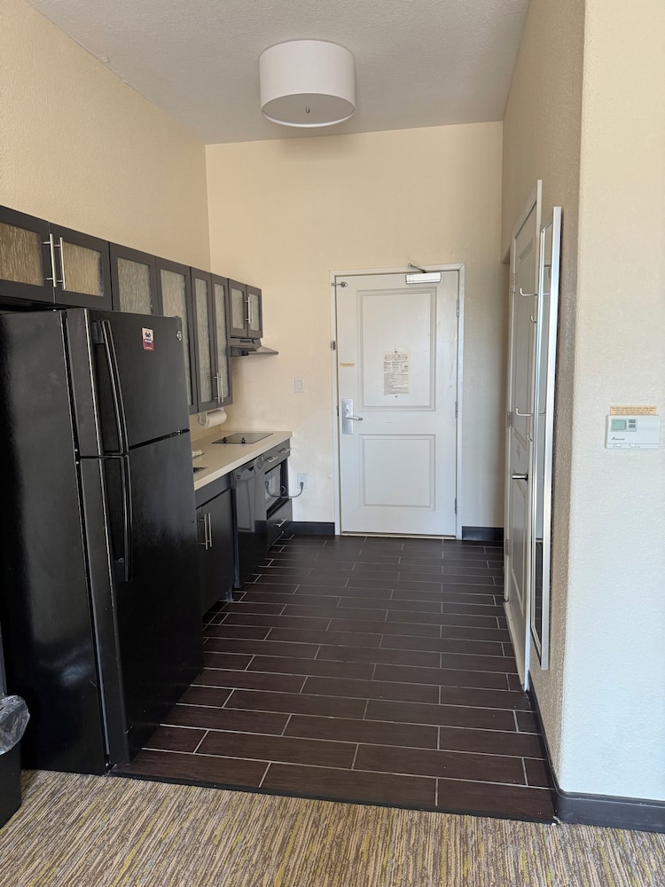 Candlewood Suites Cotulla by IHG - photo 7