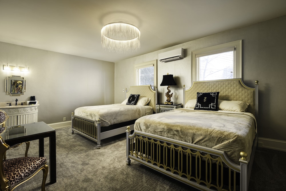 The Edward Hotel - photo 10